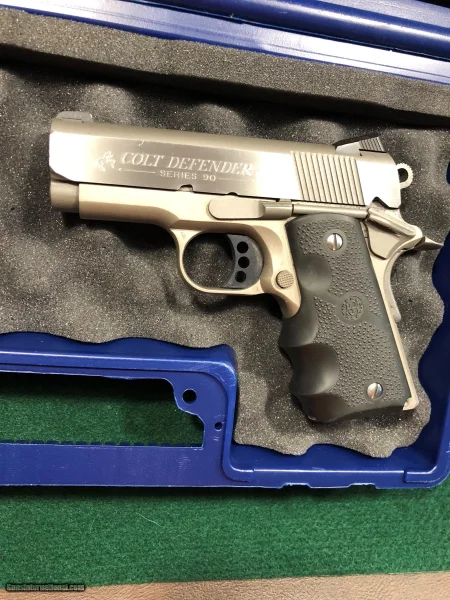 Colt 1911 Defender .45 ACP